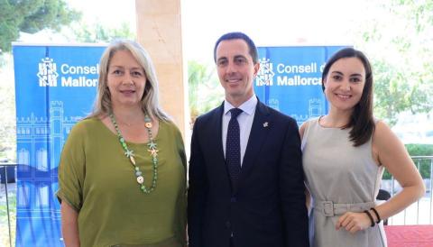 El Consell de Mallorca repartirà 400 tauletes i 130 punts d'accés wifi a 46 ajuntaments per continuar impulsant la digitalització i per augmentar-ne la seguretat informàtica